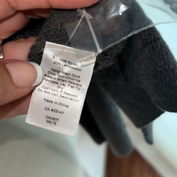 Talbots Grey w beading Lambswool Cardigan sweater Women’s S New w Tags - Picture 15 of 16